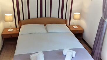 Appartamenti con parcheggio Baska, Veglia - Krk - 18878