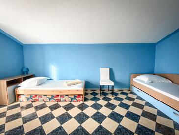 Apartments with parking space Mavarštica, Čiovo - 18882