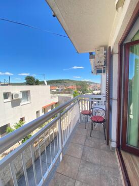 Apartmani s parkingom Mavarštica, Čiovo - 18882