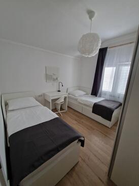 Lejlighedens parkeringsplads Lopar, Rab - 18896