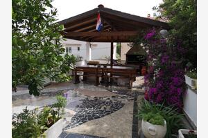 Apartmani s parkingom Lopar, Rab - 18896