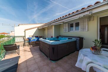 Třípokojový apartmán Makarská - Makarska (A-18898-a(