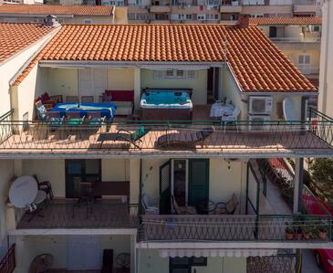 Accommodation Croatia - apartments, houses and rooms Apartments with parking space Makarska - 18898 Adriatic.hr