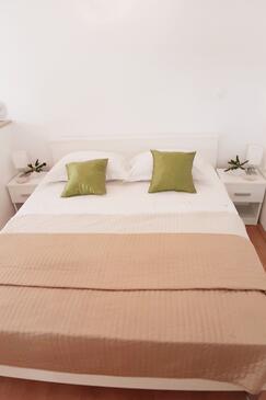 Apartments by the sea Zavalatica, Korčula - 189