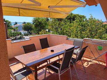 Třípokojový apartmán Vrsi - Mulo, Zadar (A-18914-a(