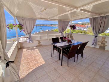 Apartments by the sea Rogoznica - 18927