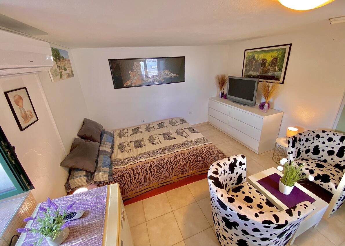 Apartments by the sea Rogoznica - 18927