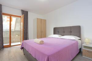 One bedroom apartment Mastrinka, Čiovo (A-18954-a(