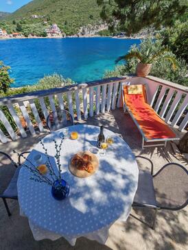 One bedroom apartment Cove Pokrivenik, Hvar (A-18955-b(