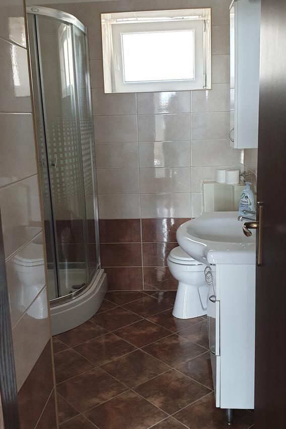 A-18968-a - Private accommodation - Apartments with a parking space Novi Vinodolski