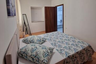 Apartmanok parkolóhellyel Novi Vinodolski - 18968