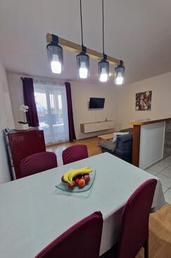 Apartmány s parkovištěm Novi Vinodolski - 18968
