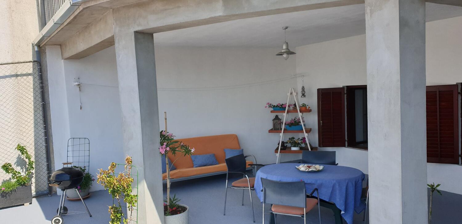 A-18968-a - Private accommodation - Apartments with a parking space Novi Vinodolski