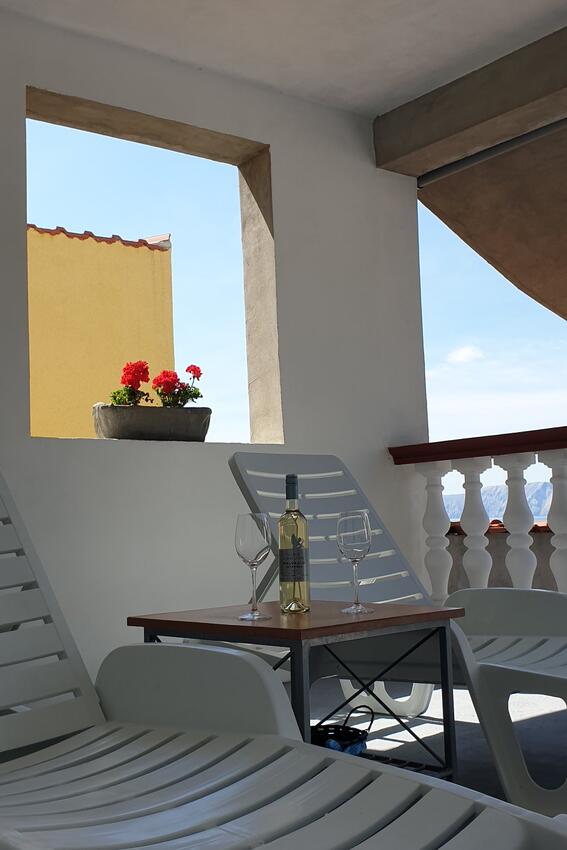 A-18968-a - Private accommodation - Apartments with a parking space Novi Vinodolski