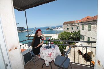 Apartments by the sea Postira, Brač - 18971