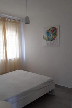 Apartments with parking space Pakoštane, Biograd - 18979