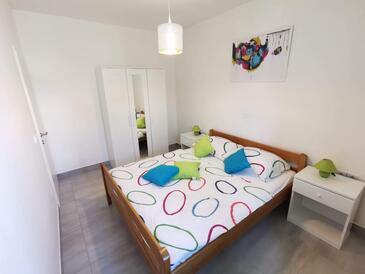 Apartamentos con parking Pakostane, Biograd - 18979