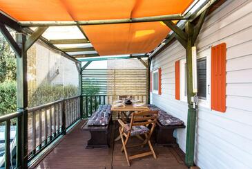 Apartmanok családok részére medencével Pakostane, Biograd - 18980