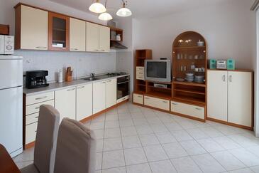 Ferienwohnungen mit Parkplatz Dramalj, Crikvenica - 18990