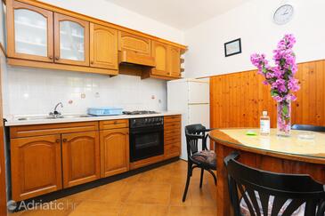 Apartments by the sea Drvenik Donja vala, Makarska - 19006