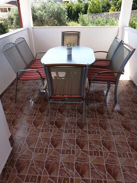 Apartmani uz more Tkon, Pašman - 19017