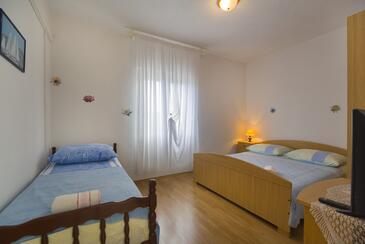 Apartments by the sea Poljica, Trogir - 19054