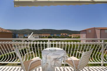 Apartments by the sea Poljica, Trogir - 19054