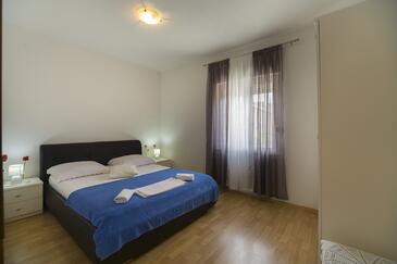 Apartments by the sea Poljica, Trogir - 19054