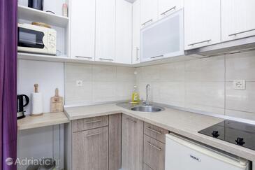 Apartments by the sea Jezera, Murter - 19056