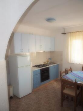 Apartments with parking space Rogoznica - 19064