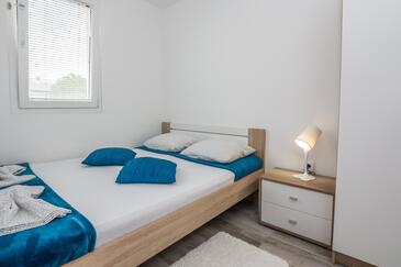 Apartamenty z parkingiem Vir - 19100