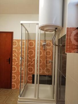 Apartment with terrace Nin, North Dalmatia