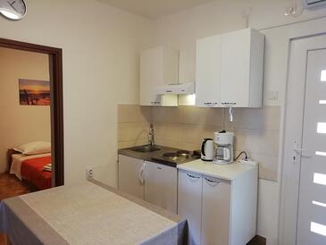 Apartment with terrace Nin, North Dalmatia