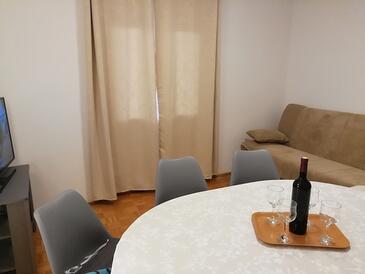 Apartment with terrace Nin, North Dalmatia
