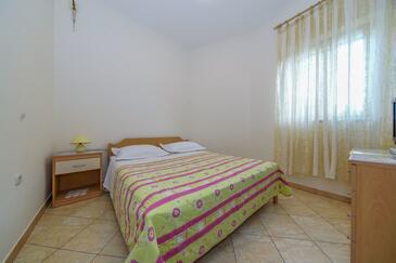 Apartmány s parkoviskom Postira (Brač) - 19107