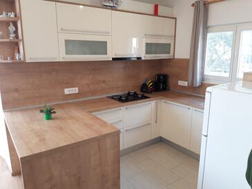 Ferienwohnungen mit Parkplatz Tkon, Pasman - 19127