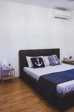 Appartamenti con parcheggio Zubovici, Pago - Pag - 19139