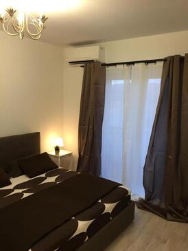 Apartmaji s parkingom Zubovići, Pag - 19139