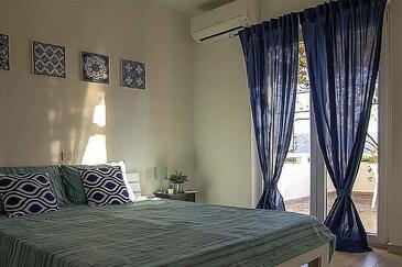 Apartments with parking space Zubovići, Pag - 19139