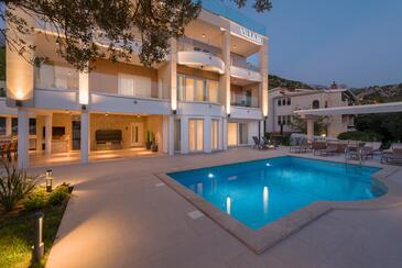 Апартаменты с бассейном Промайна - Promajna, Макарска - Makarska - 19144 Adriatic.hr