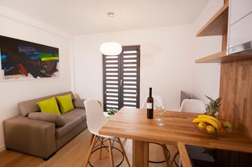 One bedroom apartment Makarska (A-19145-b(