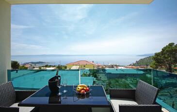 Family-friendly apartments with swimming pool Makarska - 19147