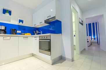 Appartamenti con piscina per famiglie Macarsca - Makarska - 19147