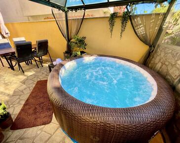 Apartments with parking space Mali Lošinj, Lošinj - 19157