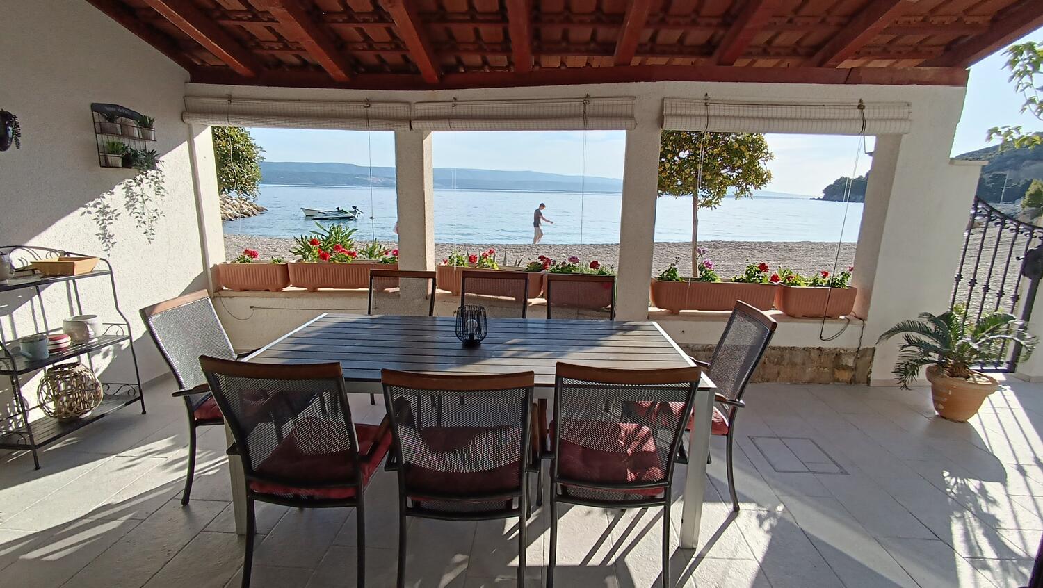 A-19168-a - Alloggi privati - Appartamenti accanto al mare Medici, Almissa - Omiš