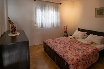 Ferienwohnungen am Meer Mali Rat, Omis - 19191