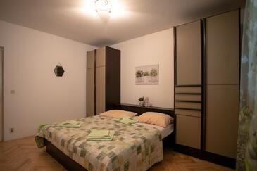 Ferienwohnungen am Meer Mali Rat, Omis - 19191