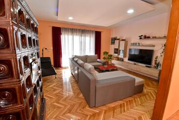 Casa vacanze con parcheggio Razanac, Zara - Zadar - 19197