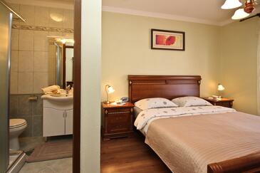 Apartmani s parkingom Soline, Krk - 19198