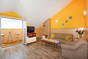 One bedroom apartment Makarska (A-19202-b)
